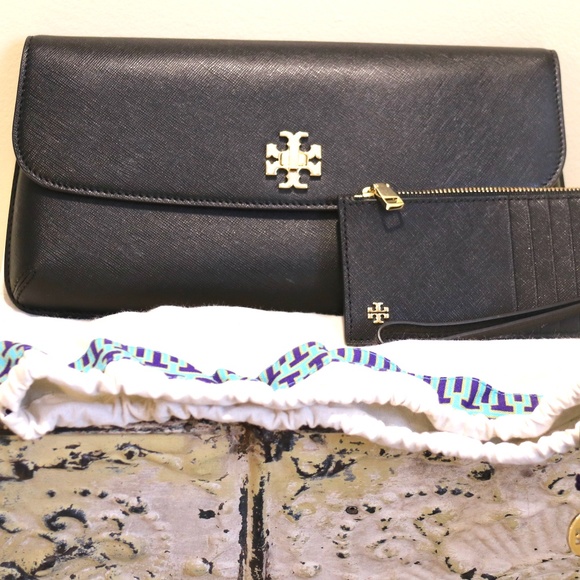 Tory Burch Handbags - Tory Burch Clutch & Credit Card Case
